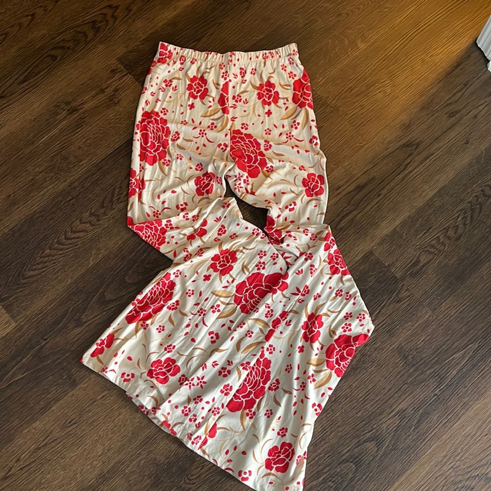 Printed flair pants